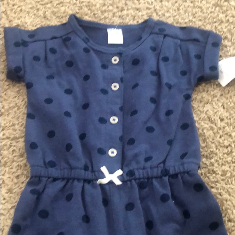 Carters onsie - Picture 2 of 4